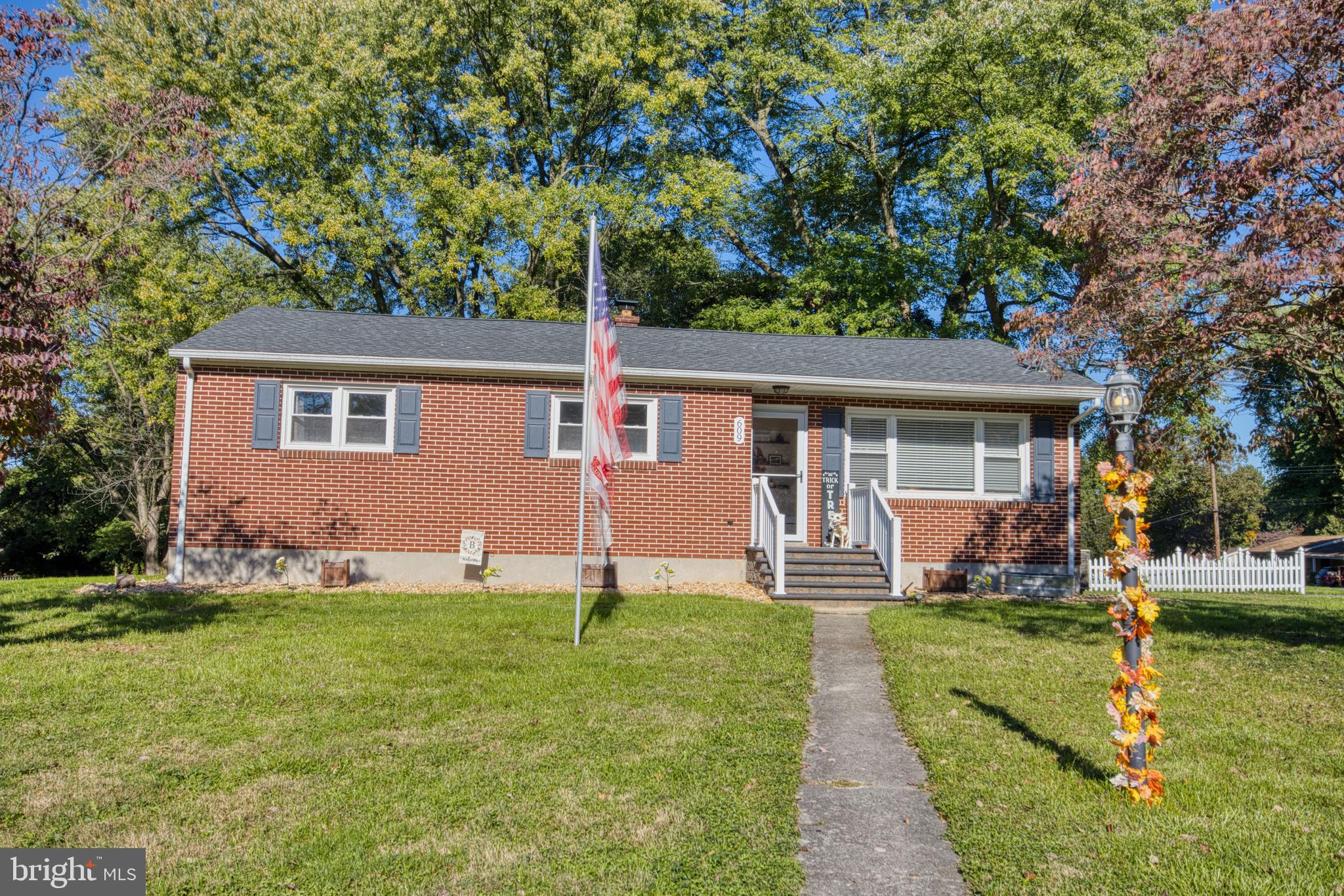 609 Charles Street Lebanon, PA 17042 - Photo 2 of 68