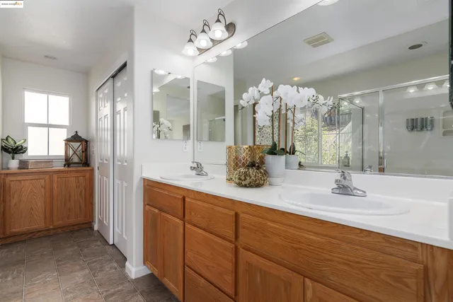 $3,400 | 411 Canyon Court, Vallejo, CA 94591