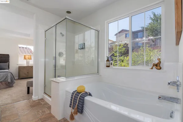 $3,400 | 411 Canyon Court, Vallejo, CA 94591