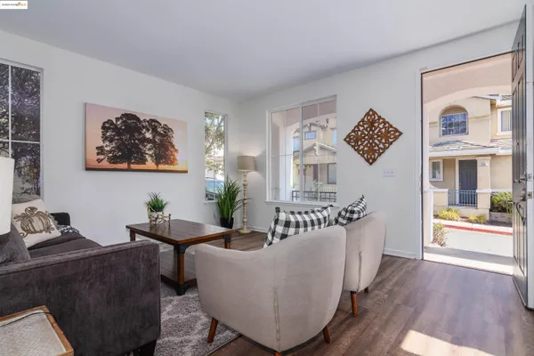 $3,400 | 411 Canyon Court, Vallejo, CA 94591