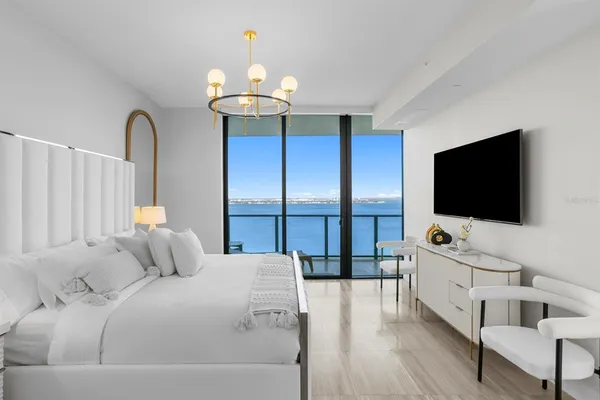 $25,000 | 3101 Bayshore Boulevard, Unit 1804, Tampa, FL 33629