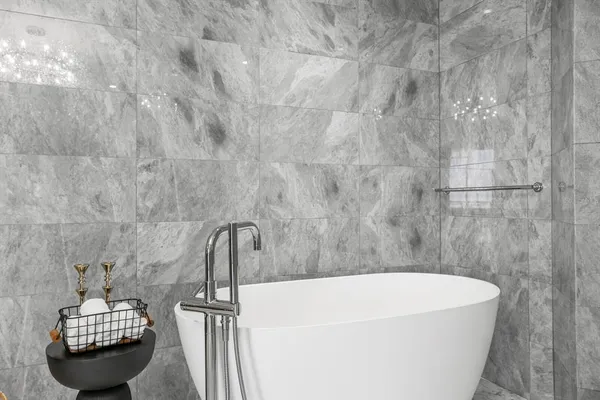 $25,000 | 3101 Bayshore Boulevard, Unit 1804, Tampa, FL 33629