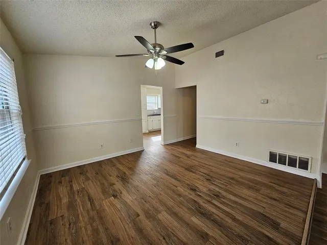 $2,150 | 308 Royal Field Drive, Arlington, TX 76011