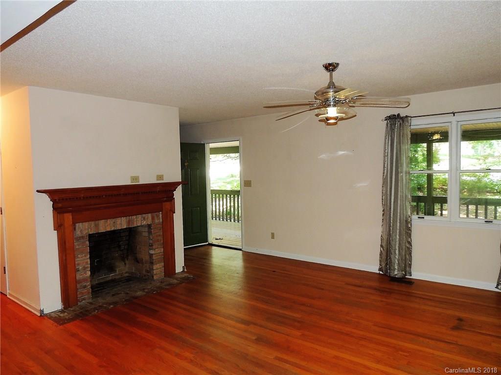 390 Emmas Grove Road Fletcher, NC 28732 - Photo 2 of 17 Gallery Image 2