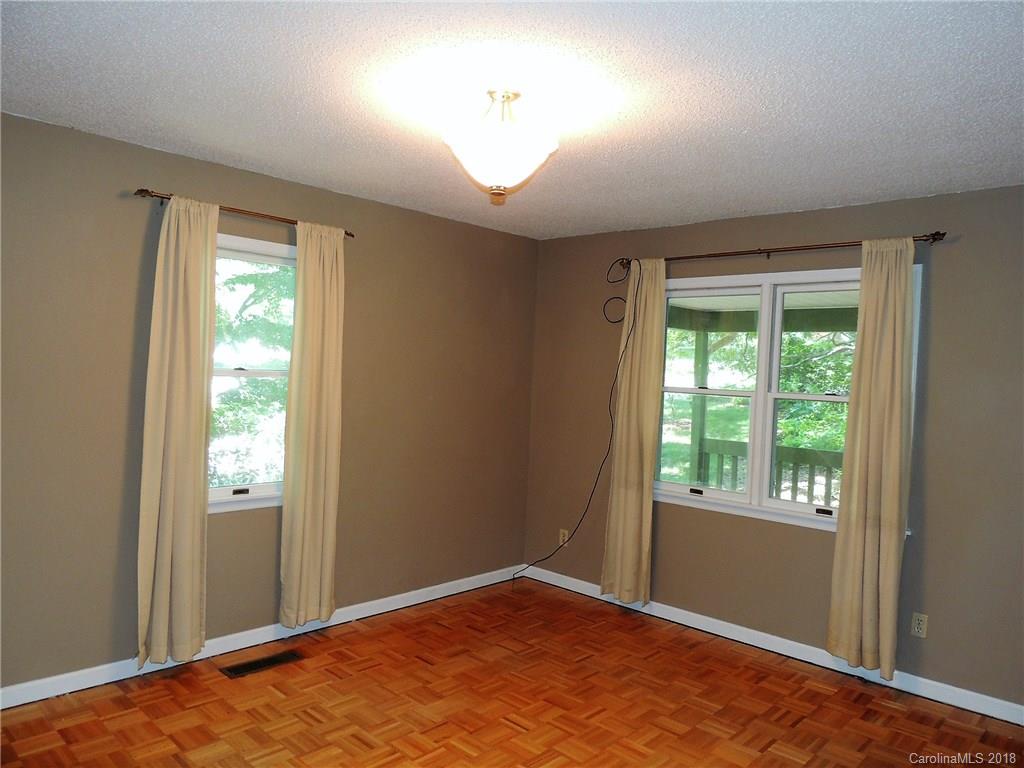 390 Emmas Grove Road Fletcher, NC 28732 - Photo 9 of 17 Gallery Image 9