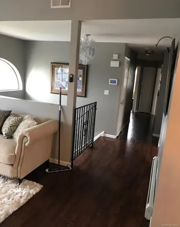 $3,200 | 20 Tammy Drive, Middletown, NY 10941