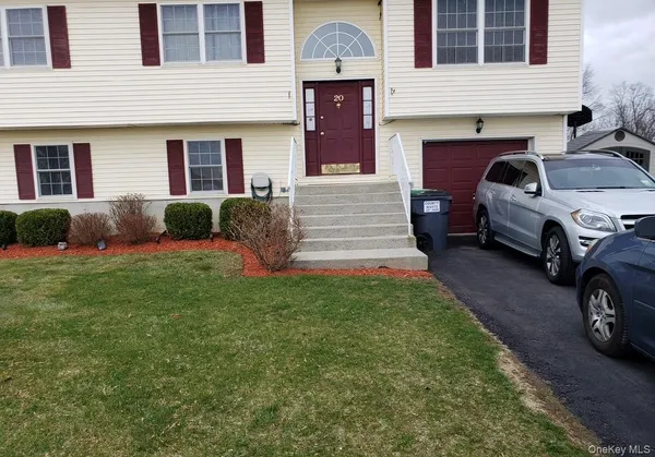 $3,200 | 20 Tammy Drive, Middletown, NY 10941