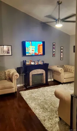 $3,200 | 20 Tammy Drive, Middletown, NY 10941