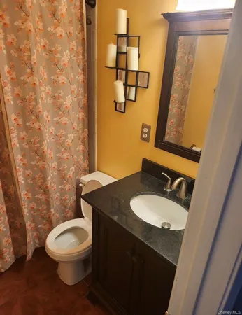 $3,200 | 20 Tammy Drive, Middletown, NY 10941