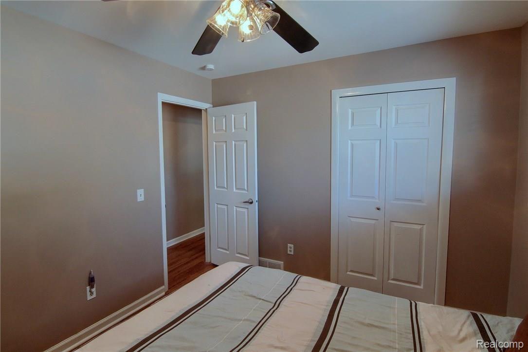4764 Hillcrest Road Trenton, MI 48183 - Photo 22 of 31 Master_Bedroom_2nd_View.jpg