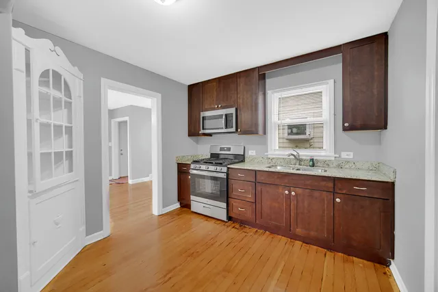 $308,900 | 10 Belle Drive, Northlake, IL 60164