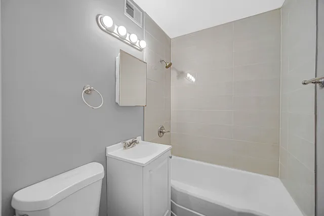 $308,900 | 10 Belle Drive, Northlake, IL 60164