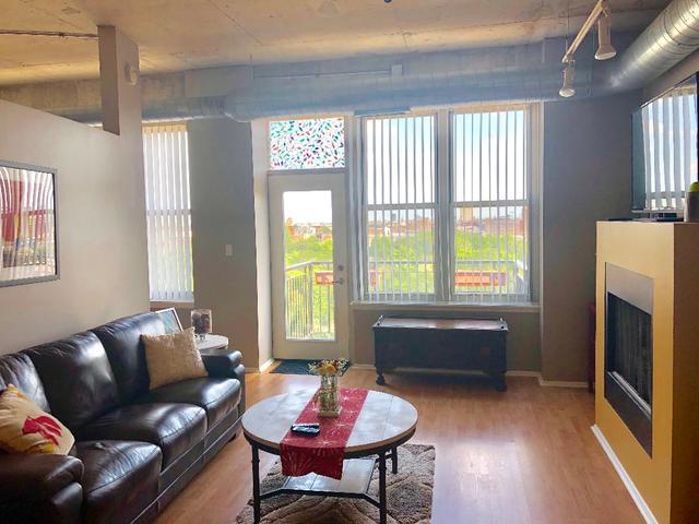 6 South Laflin Street, Unit 903 Chicago, IL 60607 - Photo 3 of 14