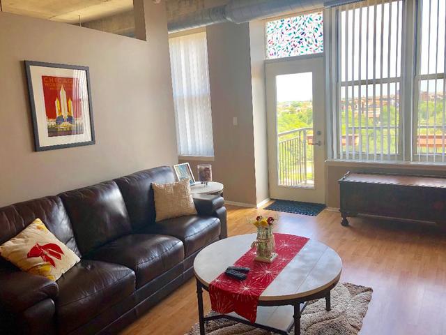 6 South Laflin Street, Unit 903 Chicago, IL 60607 - Photo 4 of 14