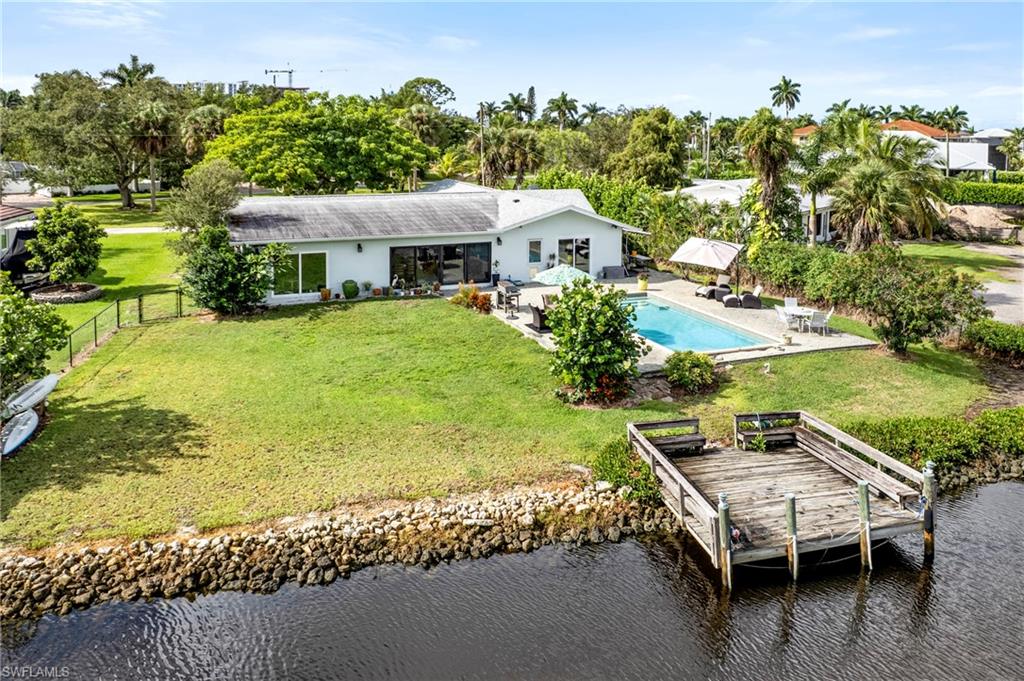 2271 Harbor Road Naples, FL 34104 - Photo 7 of 35