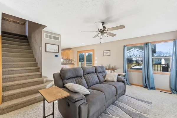 $425,000 | 2216 North 2929th Road, Marseilles, IL 61341