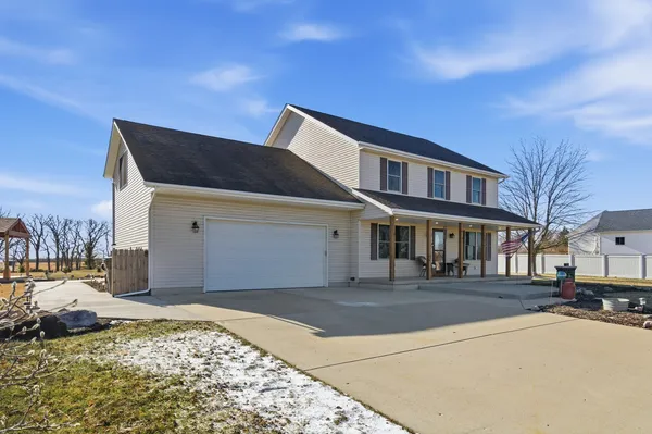 $425,000 | 2216 North 2929th Road, Marseilles, IL 61341