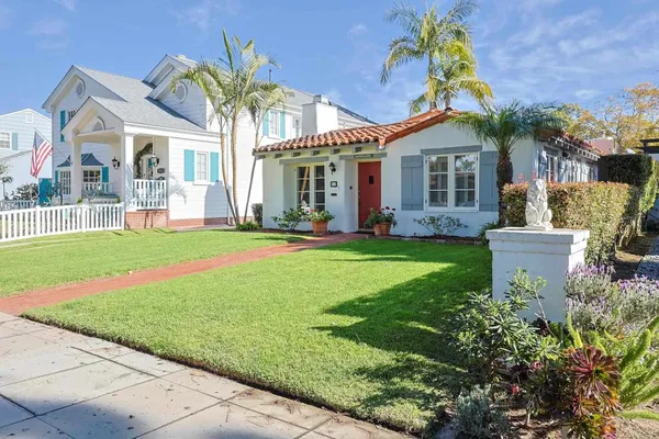 $9,000 | 817 Margarita Avenue, Coronado, CA 92118