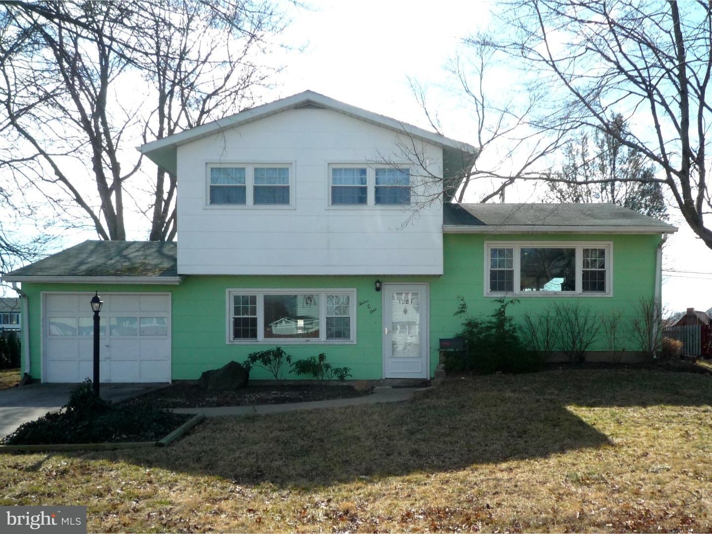 1201 Greentree Road Newark, DE 19713 - Photo 1 of 25 Exterior Front