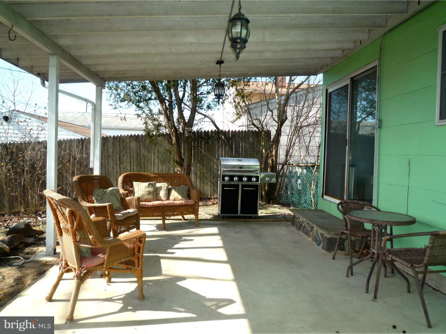1201 Greentree Road Newark, DE 19713 - Photo 22 of 25 Patio