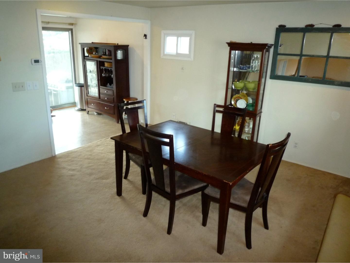 1201 Greentree Road Newark, DE 19713 - Photo 10 of 25 Living Room