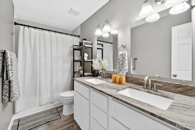 $550,000 | 714 Sunset Lane, O'Fallon, MO 63366