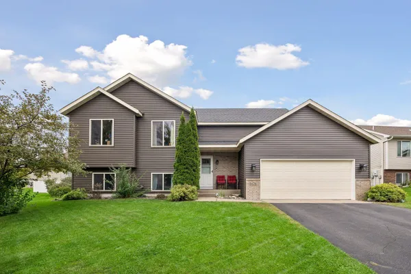 $394,900 | 8676 Fairhill Lane, Monticello, MN 55362