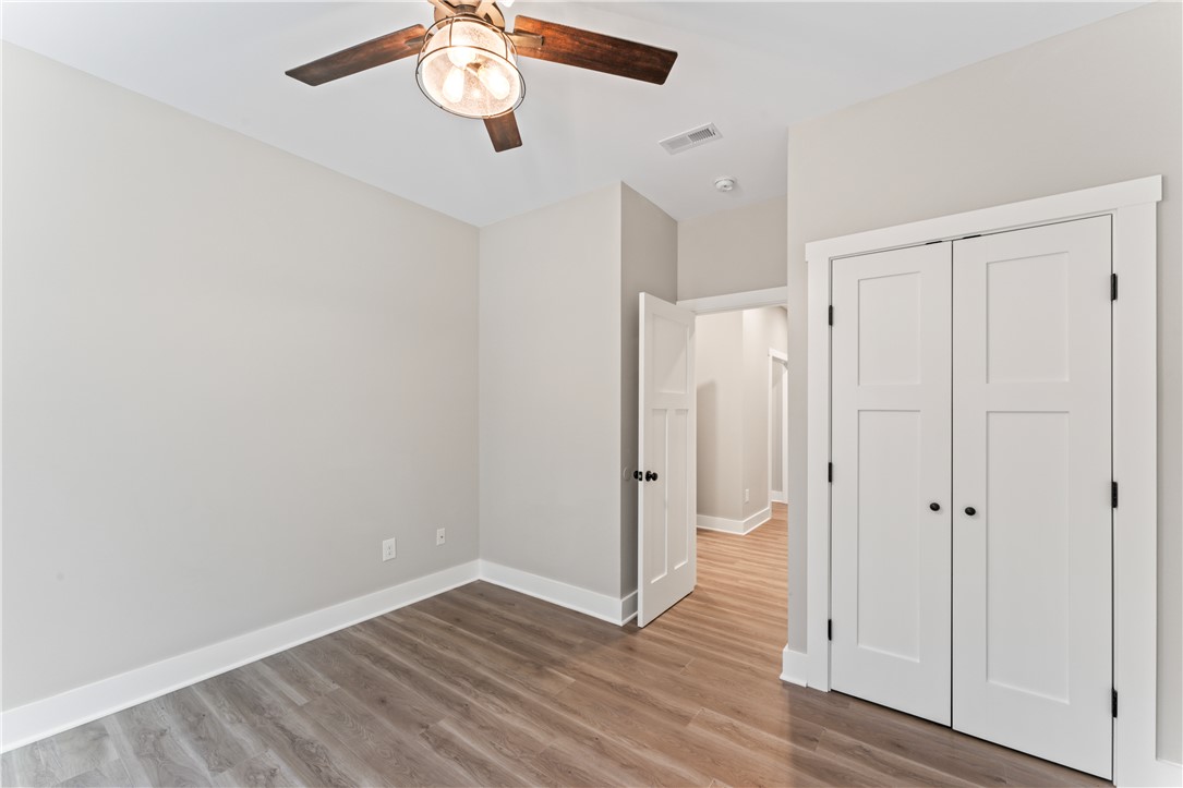 359 Feltman Road Fair Play, SC 29643 - Photo 20 of 29 Bedroom 3