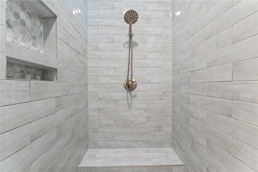 359 Feltman Road Fair Play, SC 29643 - Photo 24 of 29 Walk in Shower