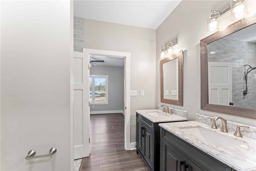 359 Feltman Road Fair Play, SC 29643 - Photo 25 of 29 Master Bathroom