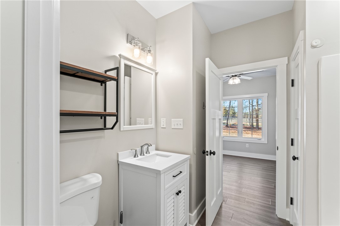 359 Feltman Road Fair Play, SC 29643 - Photo 27 of 29 Bathroom