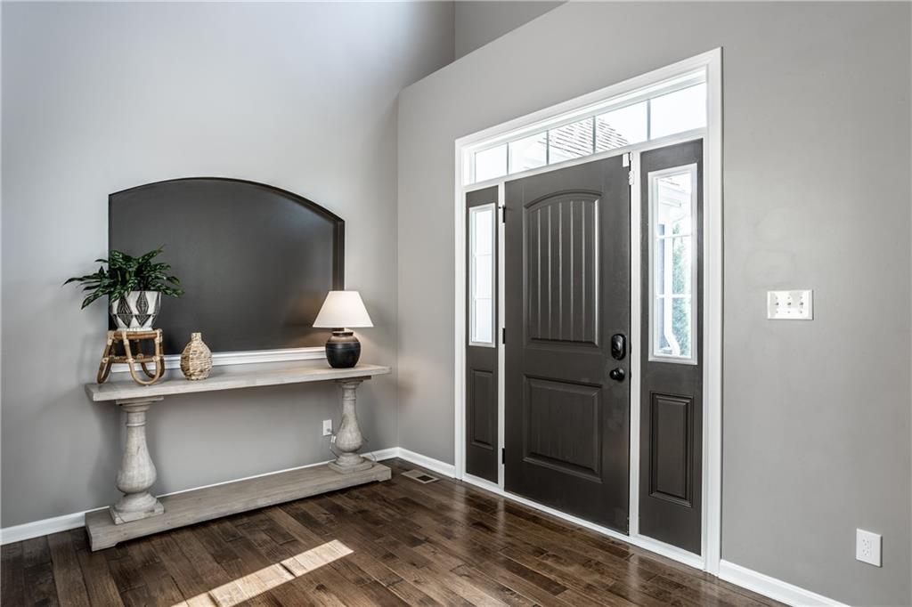 3839 Pelham Road Carmel, IN 46074 - Photo 3 of 55 Gallery Image 3