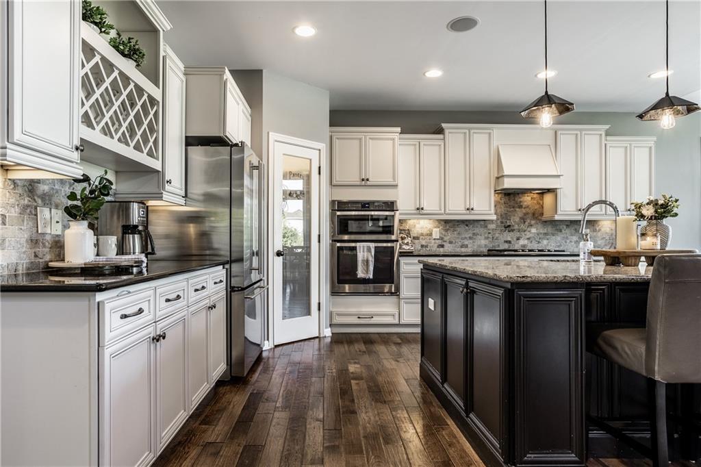 3839 Pelham Road Carmel, IN 46074 - Photo 4 of 55 Gallery Image 4