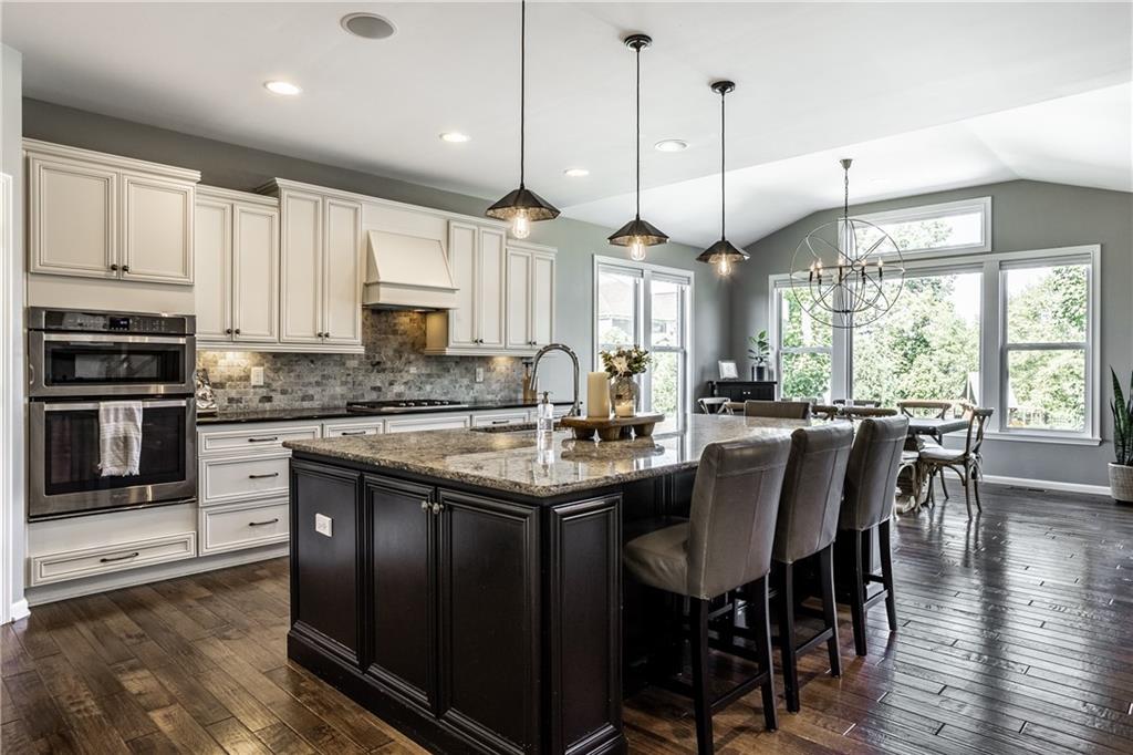 3839 Pelham Road Carmel, IN 46074 - Photo 5 of 55 Gallery Image 5