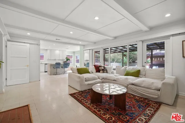 $1,359,000 | 9747 Haines Canyon Avenue, Tujunga, CA 91042