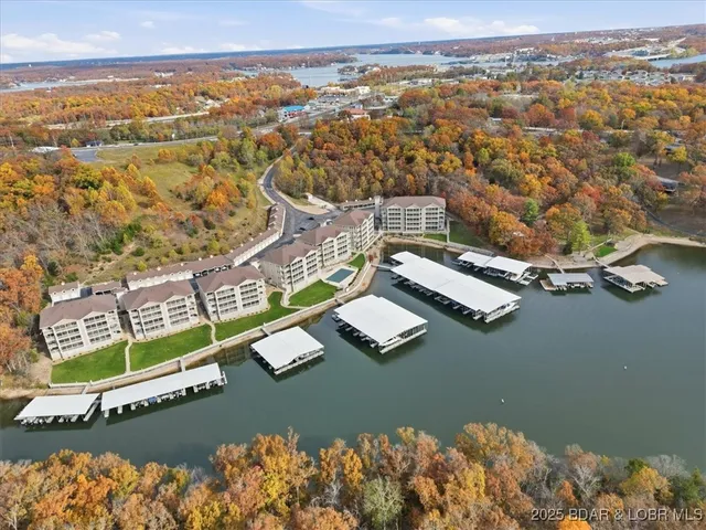 $585,000 | 5320 Mystic Bay Drive, Unit 709, Osage Beach, MO 65065