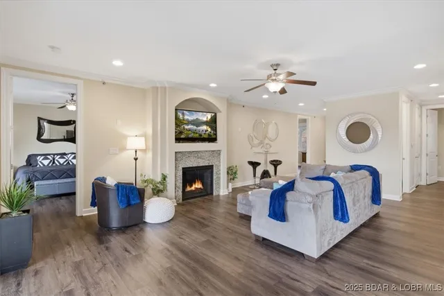 $585,000 | 5320 Mystic Bay Drive, Unit 709, Osage Beach, MO 65065