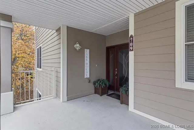 $585,000 | 5320 Mystic Bay Drive, Unit 709, Osage Beach, MO 65065