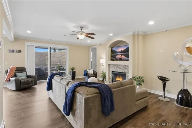$585,000 | 5320 Mystic Bay Drive, Unit 709, Osage Beach, MO 65065