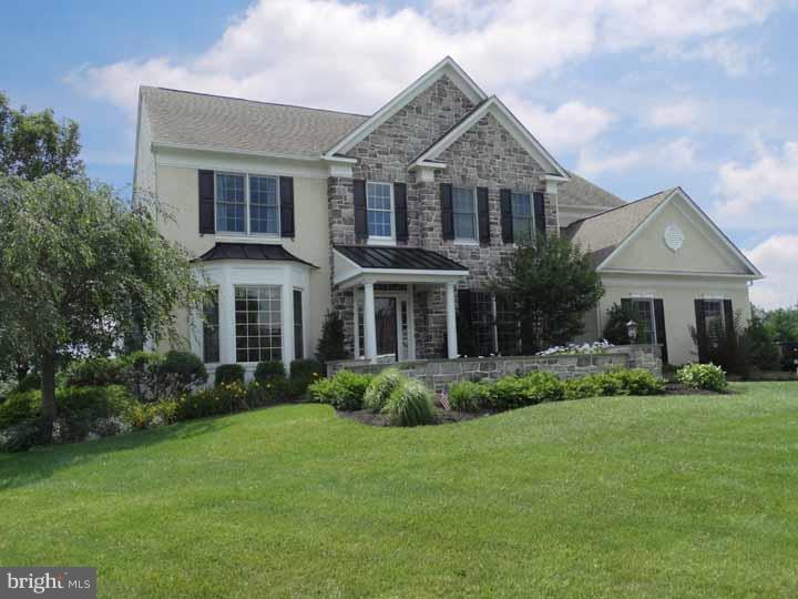137 Clover Road Warminster, PA 18974 - Photo 24 of 25 Exterior Front