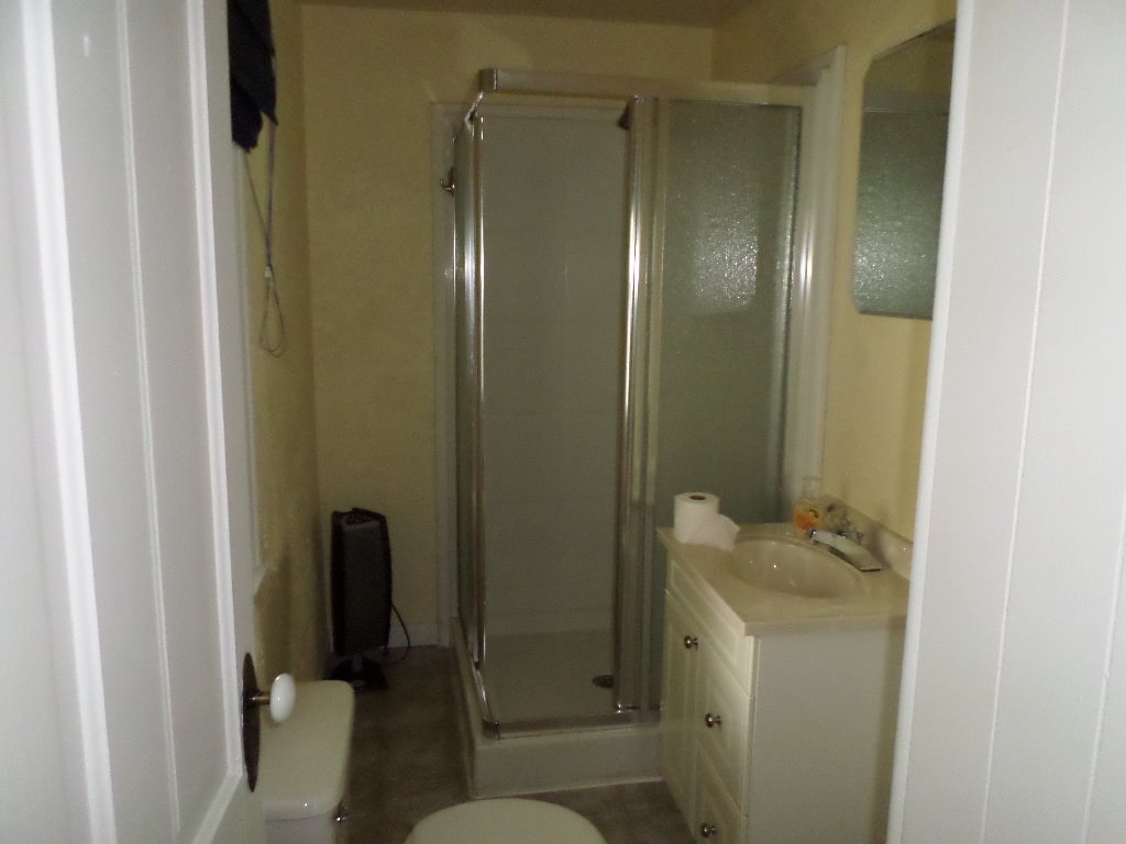 184 Fulton Avenue Rochester, IN 46975 - Photo 8 of 12