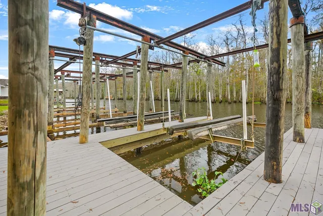 $455,000 | 22962 Chene Blanc Lane, Maurepas, LA 70449