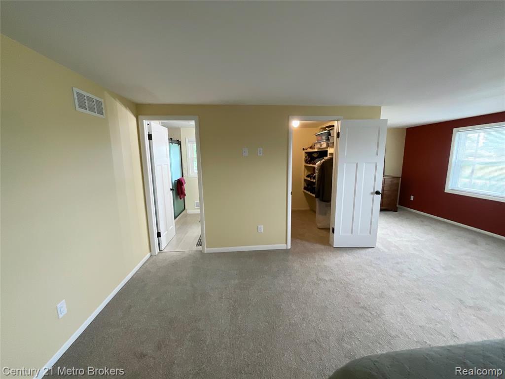 7094 Reid Road Swartz Creek, MI 48473 - Photo 31 of 38 Gallery Image 31