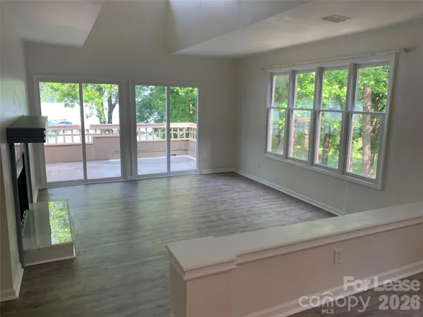 $3,100 | 672 Portside Drive, Davidson, NC 28036