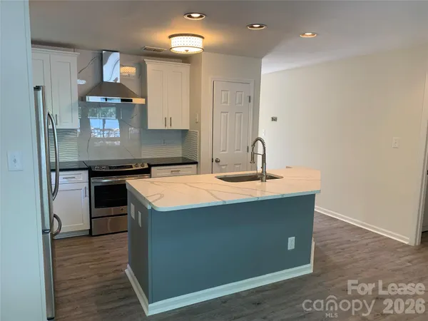 $3,100 | 672 Portside Drive, Davidson, NC 28036