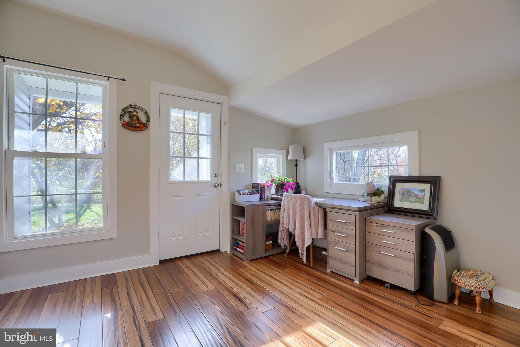 721 Greenbriar Road York, PA 17404 - Photo 4 of 36 Gallery Image 4
