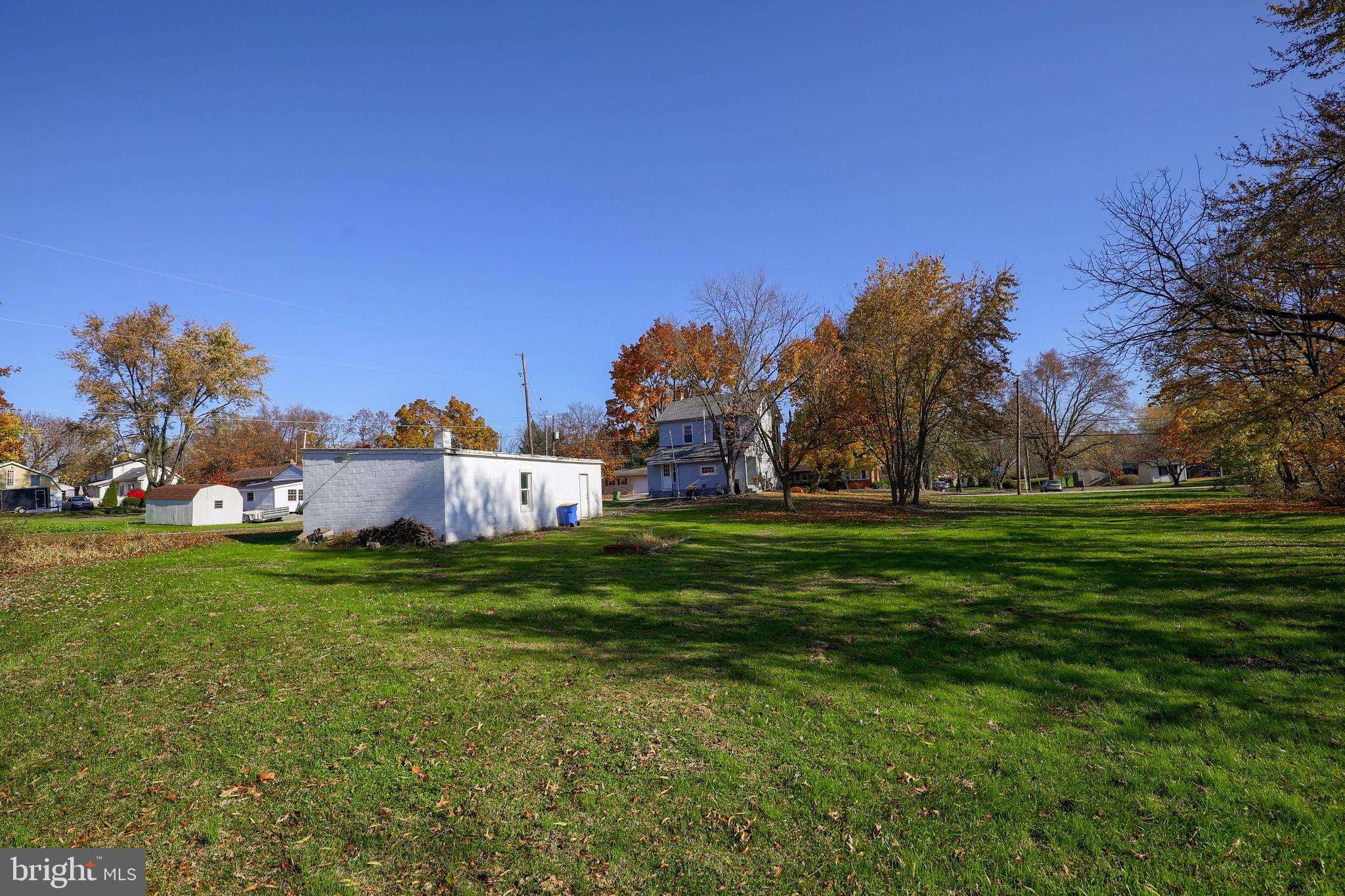 721 Greenbriar Road York, PA 17404 - Photo 34 of 36 Gallery Image 34