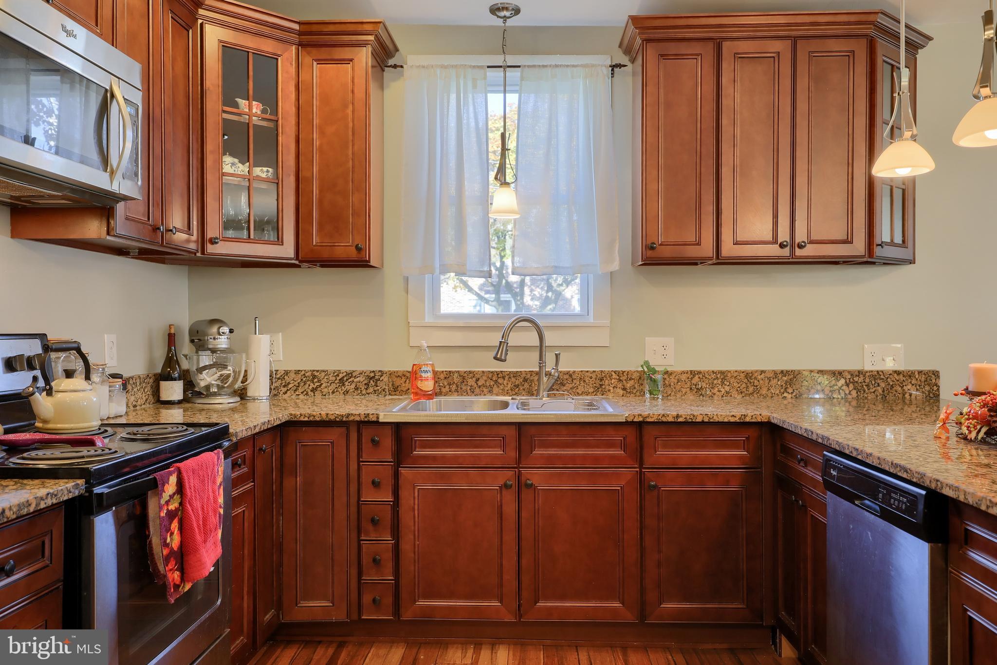 721 Greenbriar Road York, PA 17404 - Photo 8 of 36 Gallery Image 8