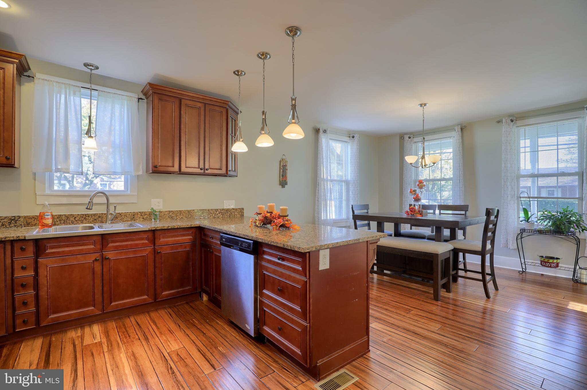 721 Greenbriar Road York, PA 17404 - Photo 10 of 36 Gallery Image 10