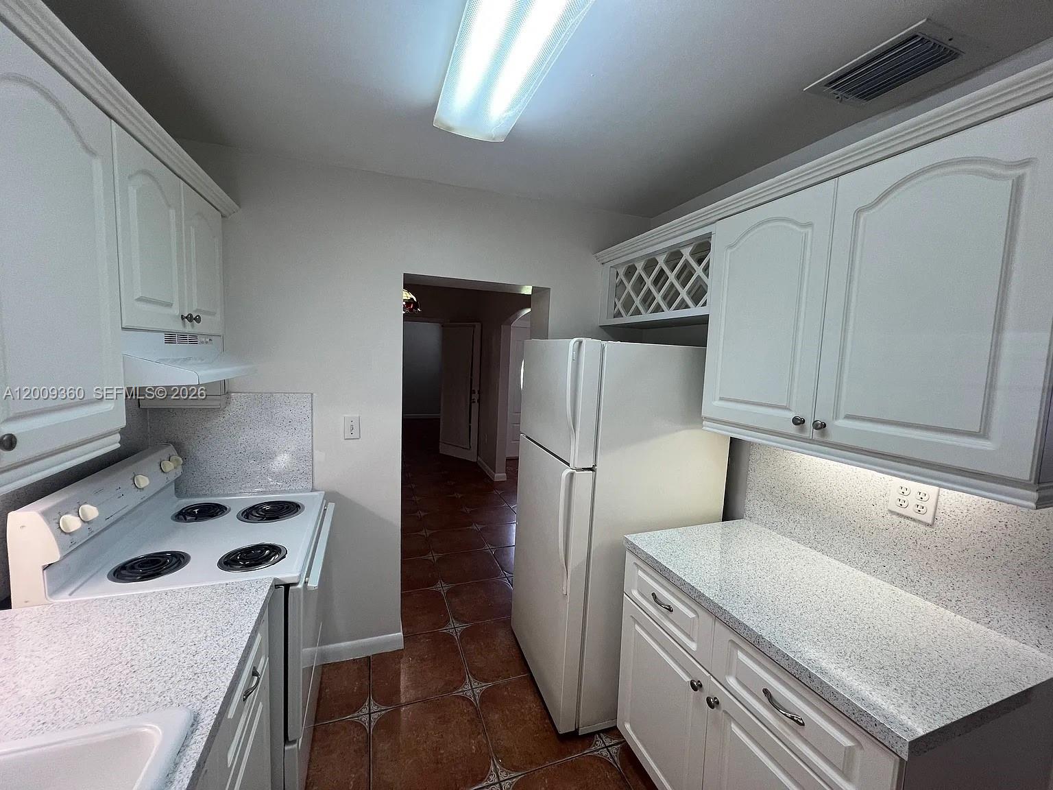 2544 Southwest 20th Street, Unit 2544 Miami, FL 33145 - Photo 19 of 29